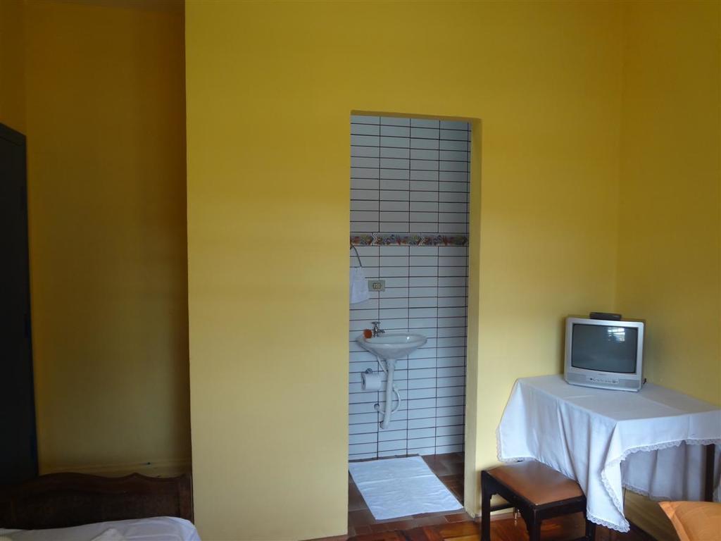 Pousada B & B Águas de Lindóia Zimmer foto